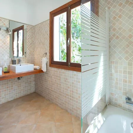 Pontarro By Vintage Travel Pollenca