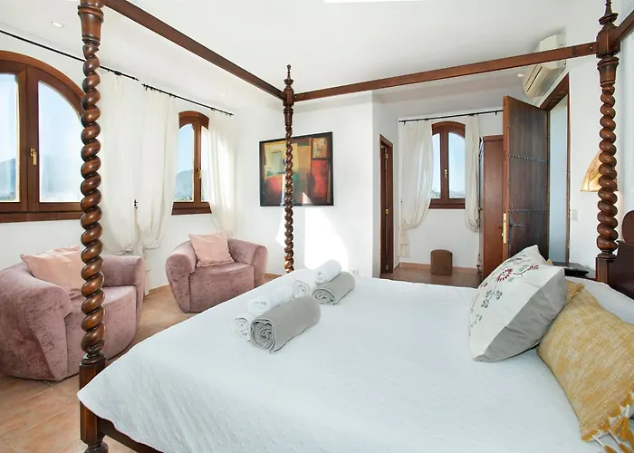 Villa Pontarro By Vintage Travel *